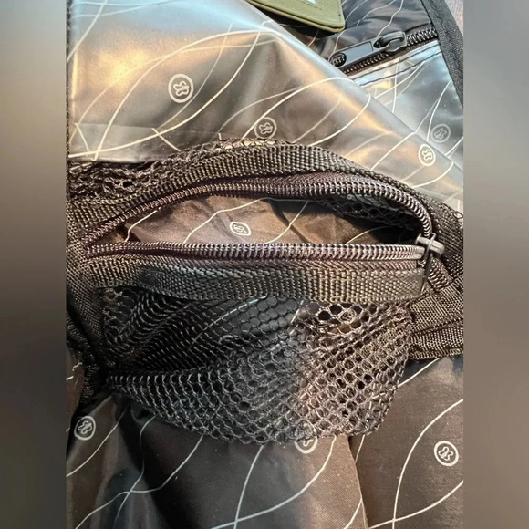 Everything Bag | travel bag. - Picture 9 of 16